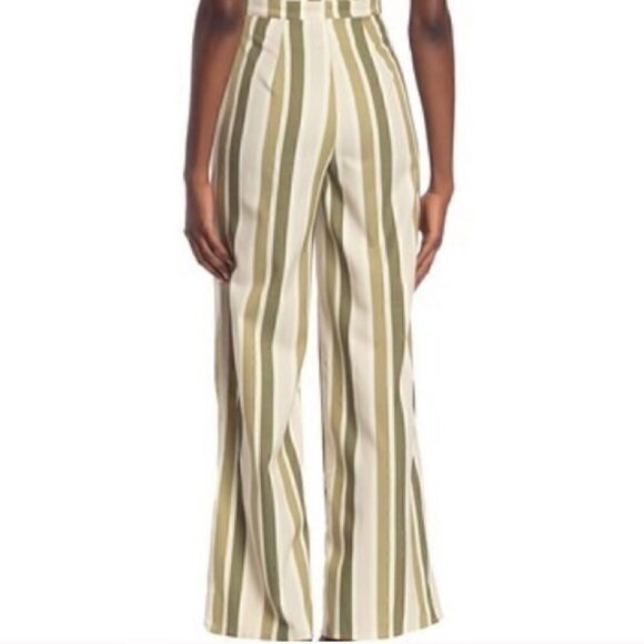 Romeo & Juliet Couture Striped Wide Leg Jumpsuit Size Medium NWT - Picture 3 of 10
